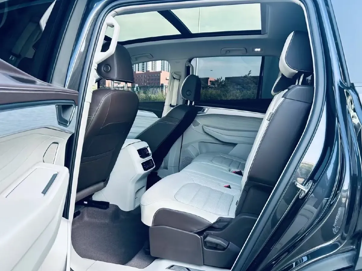 2023 Volkswagen Talagon 2.0T 220HP L4 7DCT,autocango,china used car exporter,china ev exporter,chinese used car exporter,chinese used ev exporter