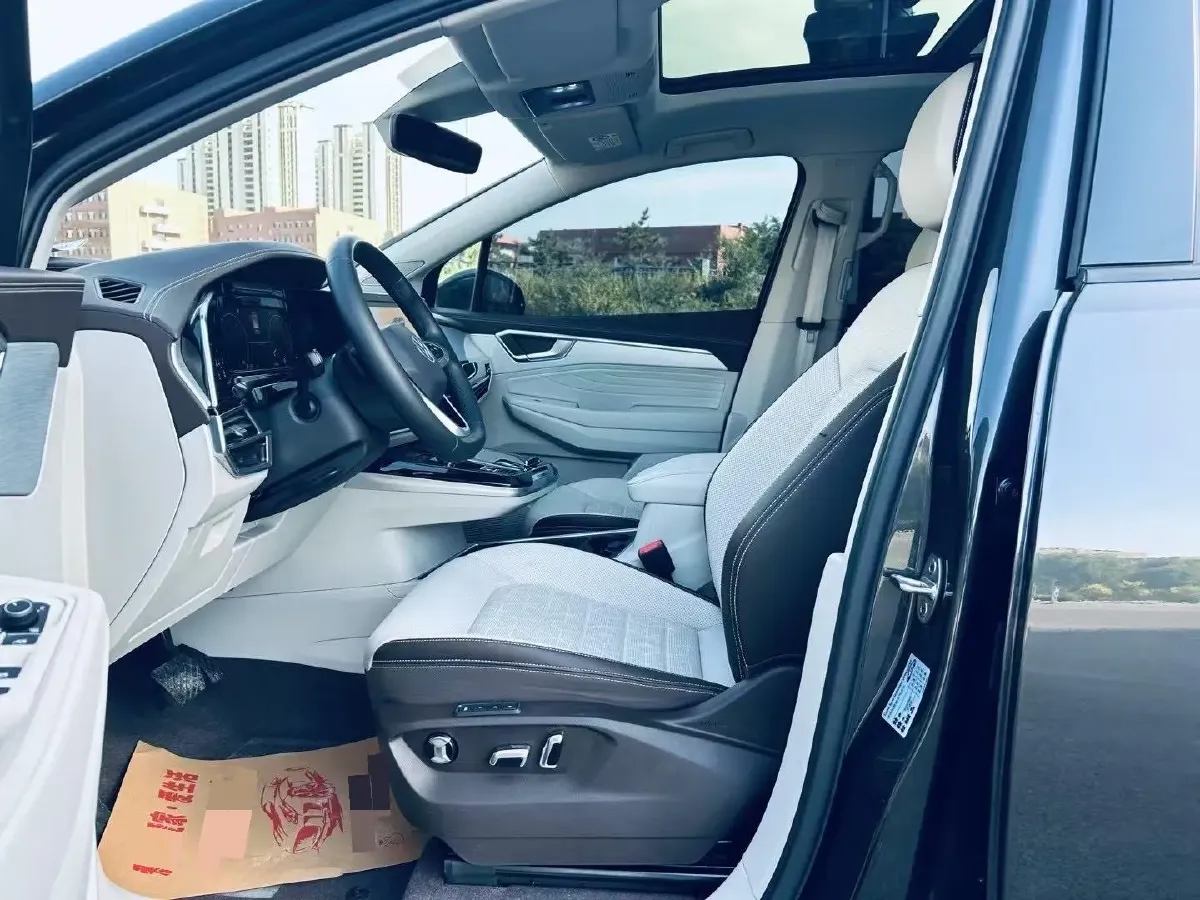 2023 Volkswagen Talagon 2.0T 220HP L4 7DCT,autocango,china used car exporter,china ev exporter,chinese used car exporter,chinese used ev exporter