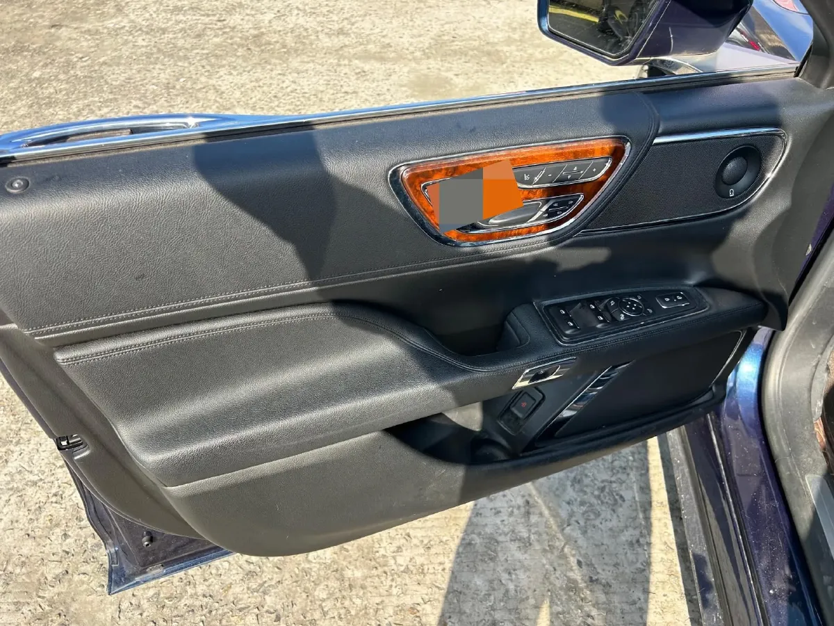 2017 Lincoln Continental 3.0T 378HP V6 6AT,autocango,china used car exporter,china ev exporter,chinese used car exporter,chinese used ev exporter