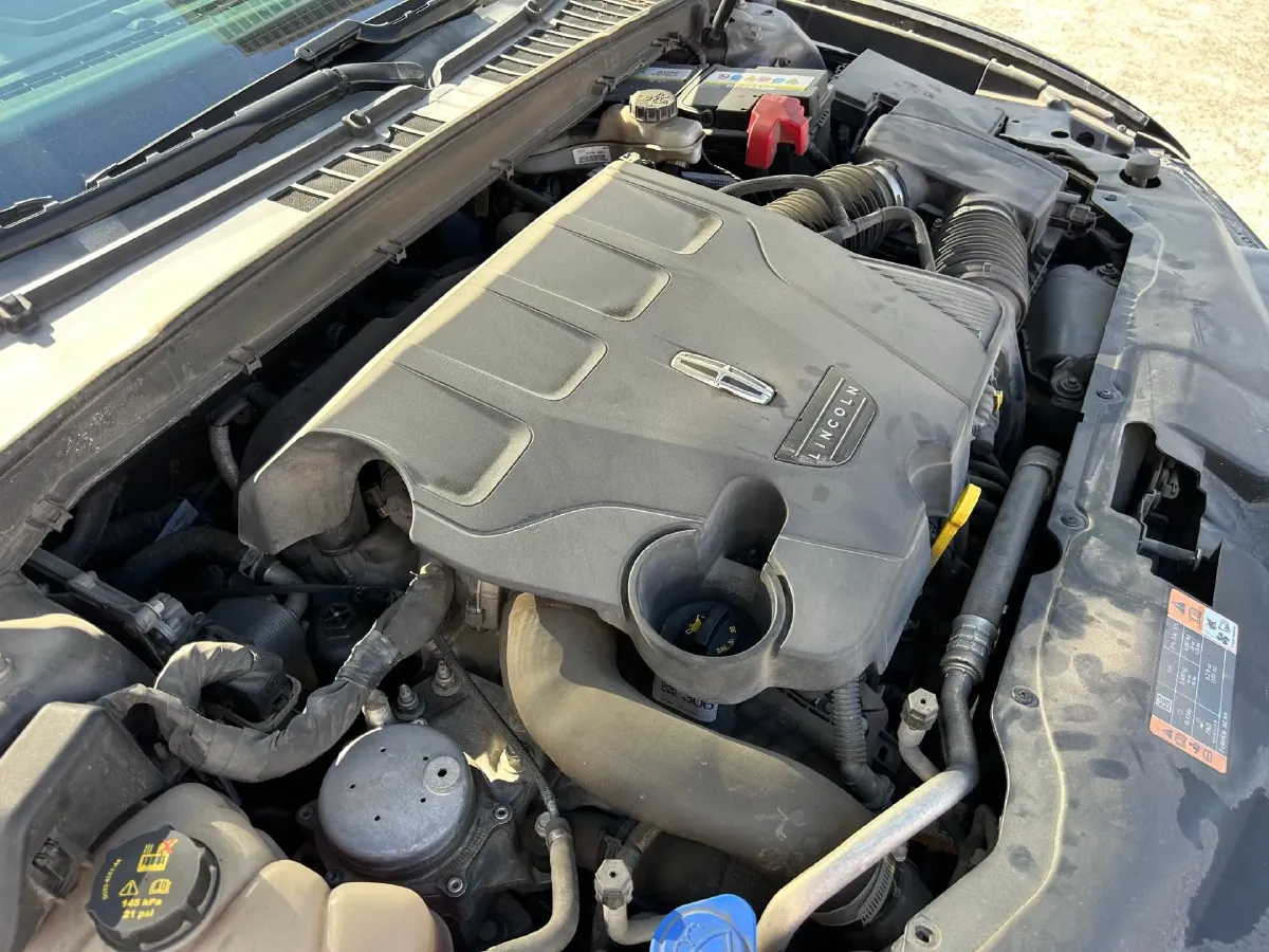 2017 Lincoln Continental 3.0T 378HP V6 6AT,autocango,china used car exporter,china ev exporter,chinese used car exporter,chinese used ev exporter