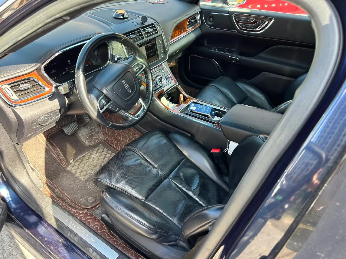 2017 Lincoln Continental 3.0T 378HP V6 6AT,autocango,china used car exporter,china ev exporter,chinese used car exporter,chinese used ev exporter