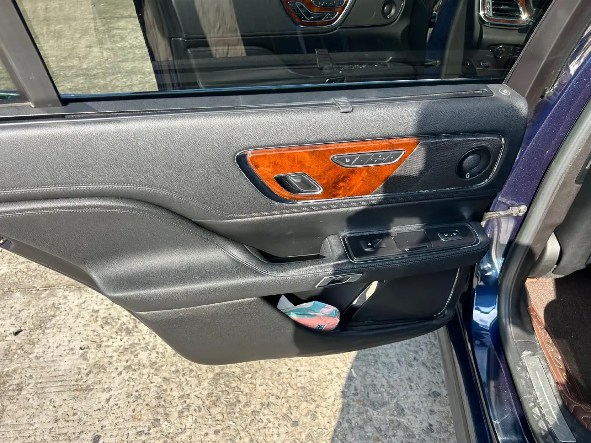 2017 Lincoln Continental 3.0T 378HP V6 6AT,autocango,china used car exporter,china ev exporter,chinese used car exporter,chinese used ev exporter