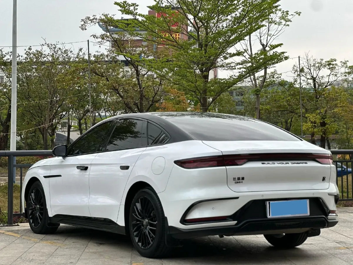 2022 Volkswagen Tiguan L 2.0T 186HP L4 7DCT,autocango,china used car exporter,china ev exporter,chinese used car exporter,chinese used ev exporter