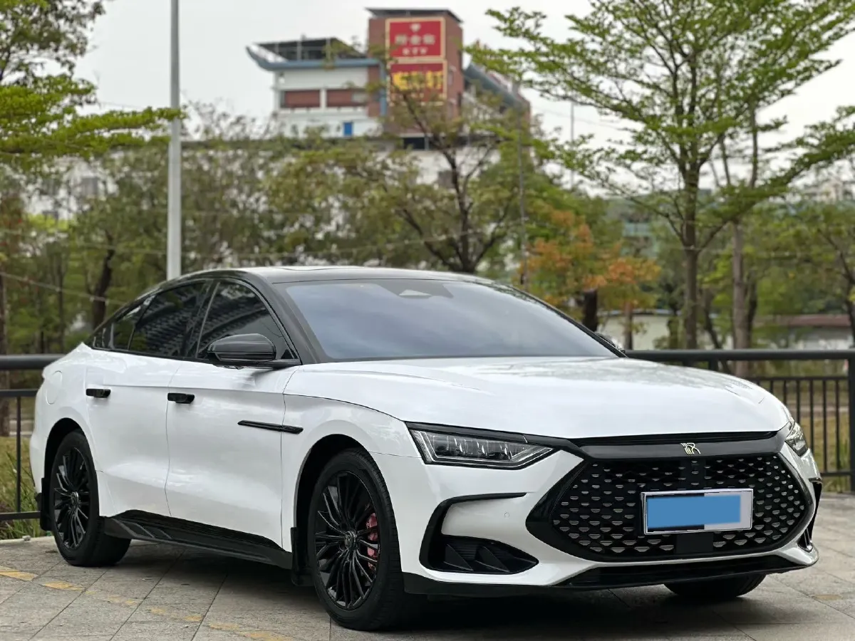 2022 Volkswagen Tiguan L 2.0T 186HP L4 7DCT,autocango,china used car exporter,china ev exporter,chinese used car exporter,chinese used ev exporter