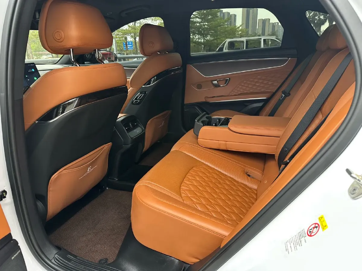 2022 Volkswagen Tiguan L 2.0T 186HP L4 7DCT,autocango,china used car exporter,china ev exporter,chinese used car exporter,chinese used ev exporter