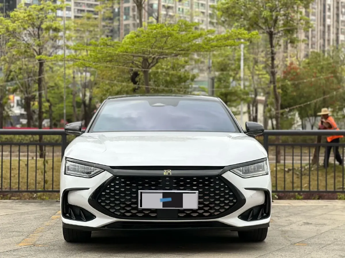 2022 Volkswagen Tiguan L 2.0T 186HP L4 7DCT,autocango,china used car exporter,china ev exporter,chinese used car exporter,chinese used ev exporter