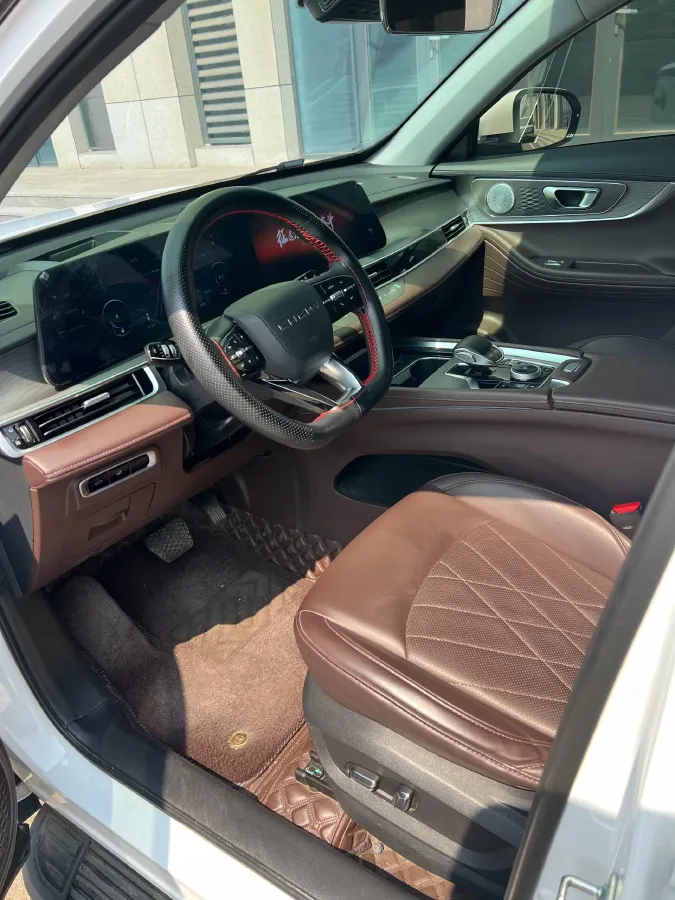 2022 Chery Tiggo 8 PRO 2.0T 254HP L4 7DCT,autocango,china used car exporter,china ev exporter,chinese used car exporter,chinese used ev exporter