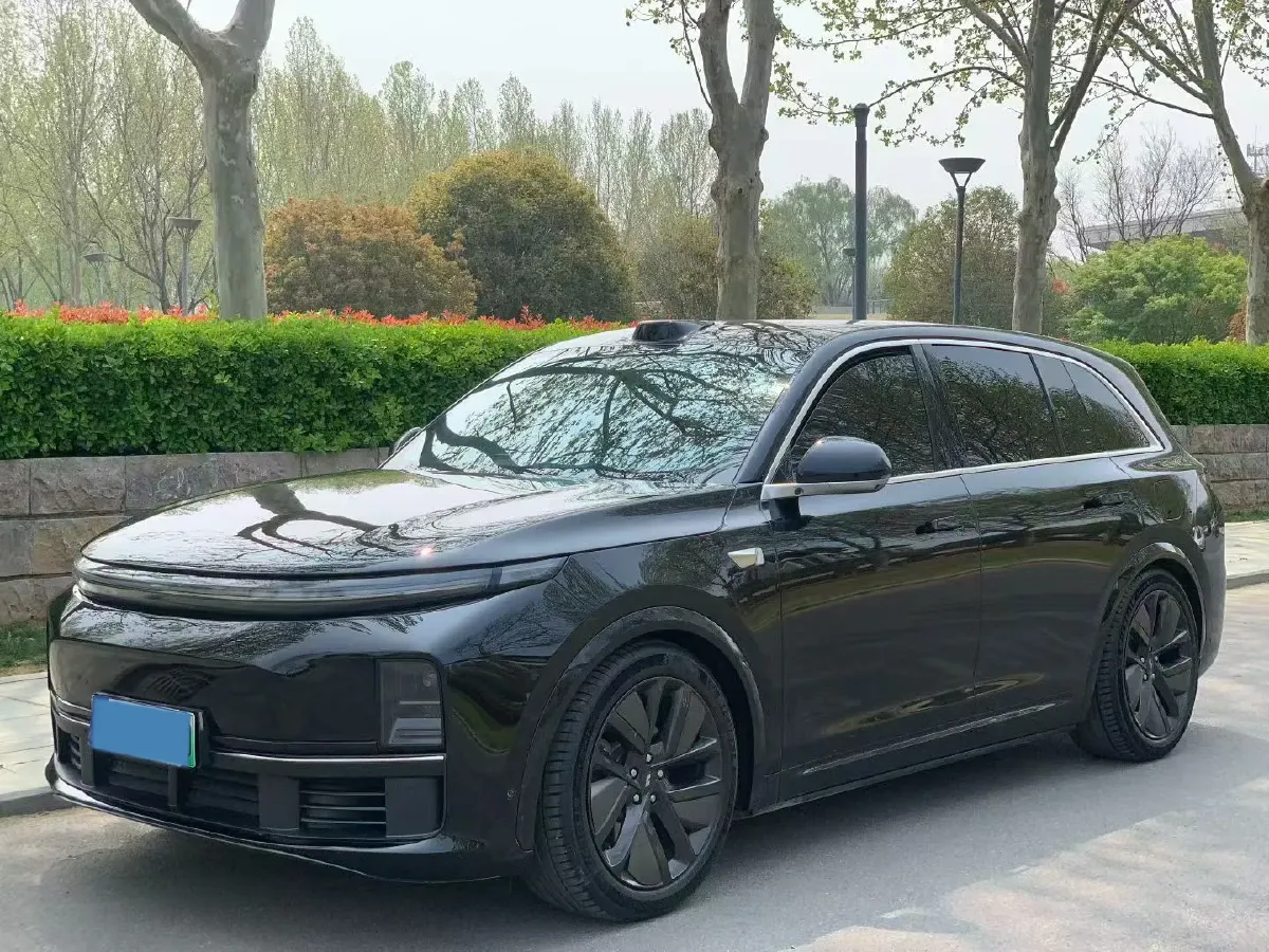 2023 Li L7 Range Extended 154HP REEV 40.9KWH,autocango,china used car exporter,china ev exporter,chinese used car exporter,chinese used ev exporter