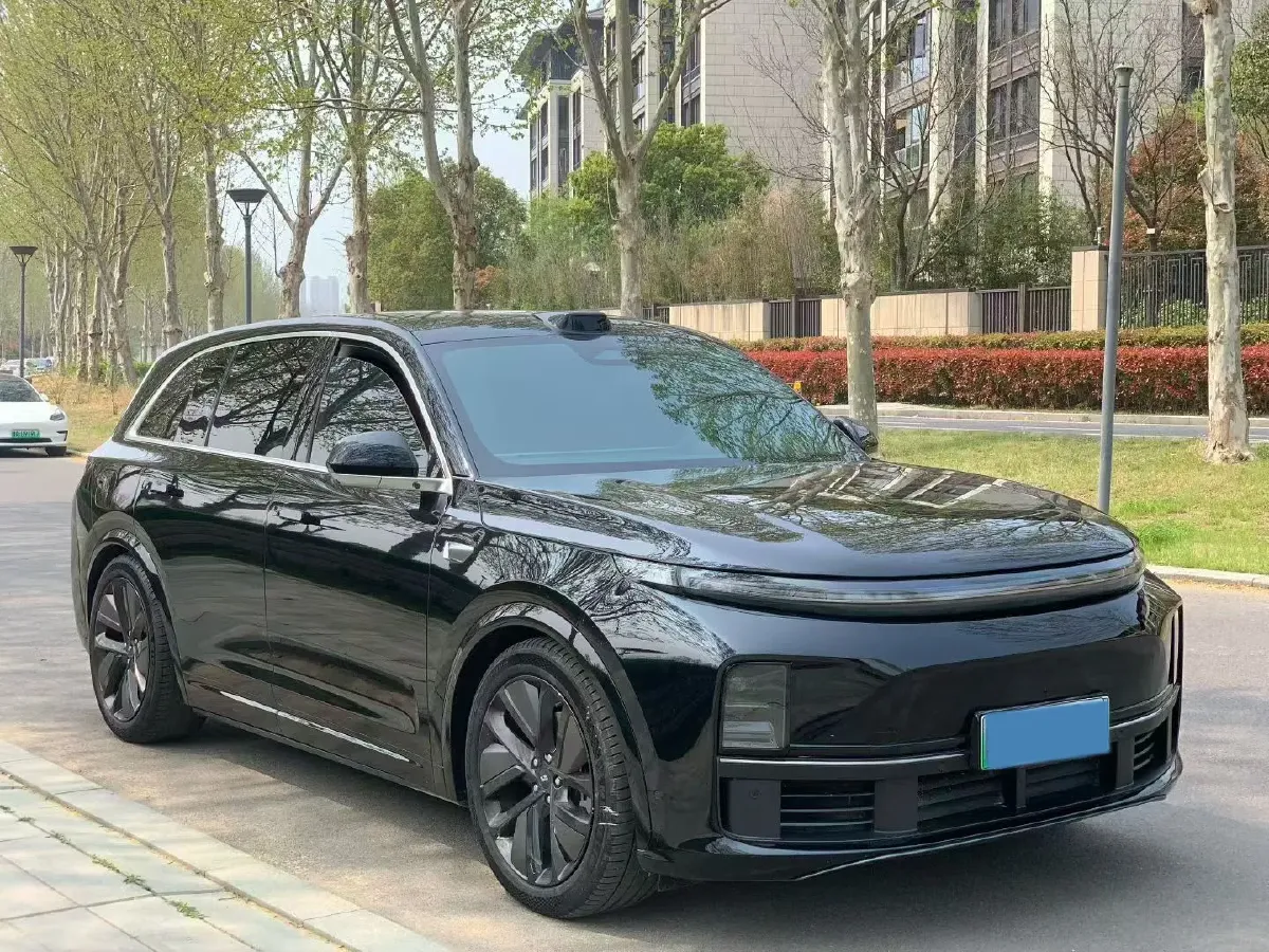 2023 Li L7 Range Extended 154HP REEV 40.9KWH,autocango,china used car exporter,china ev exporter,chinese used car exporter,chinese used ev exporter