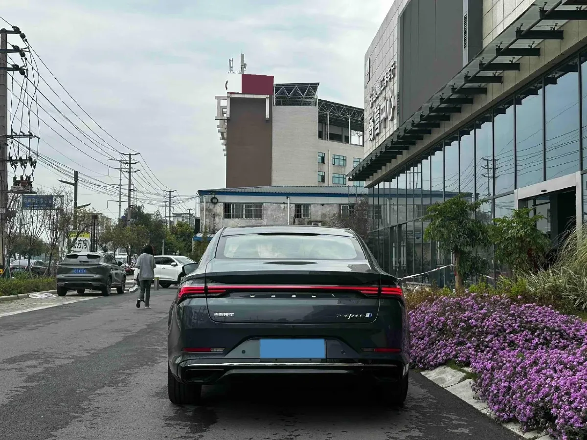 2024 Geely Preface 1.5T 163HP L4 3DHT Hybrid,autocango,china used car exporter,china ev exporter,chinese used car exporter,chinese used ev exporter