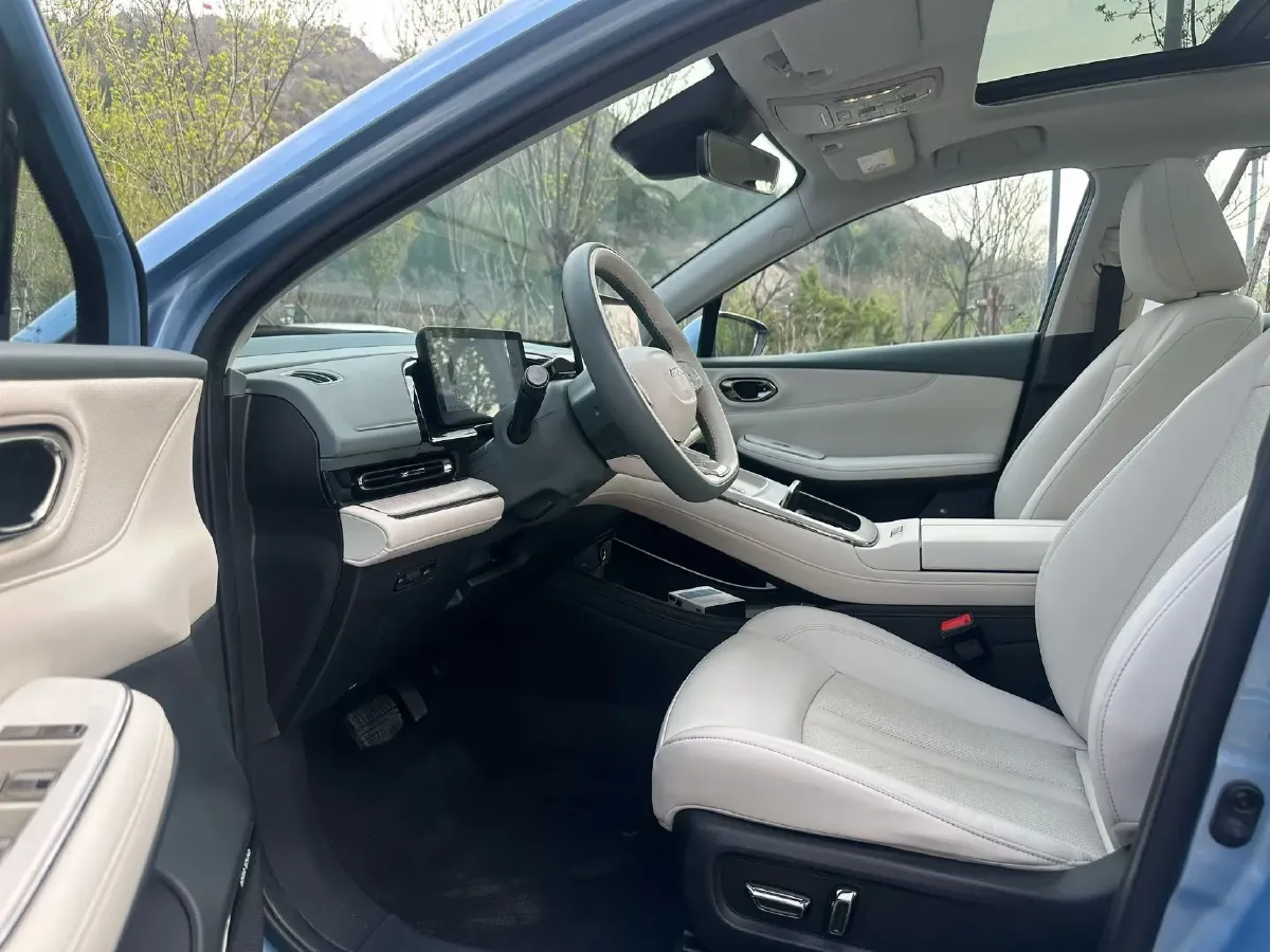 2024 Voyah ZhiYin BEV 77KWH,autocango,china used car exporter,china ev exporter,chinese used car exporter,chinese used ev exporter