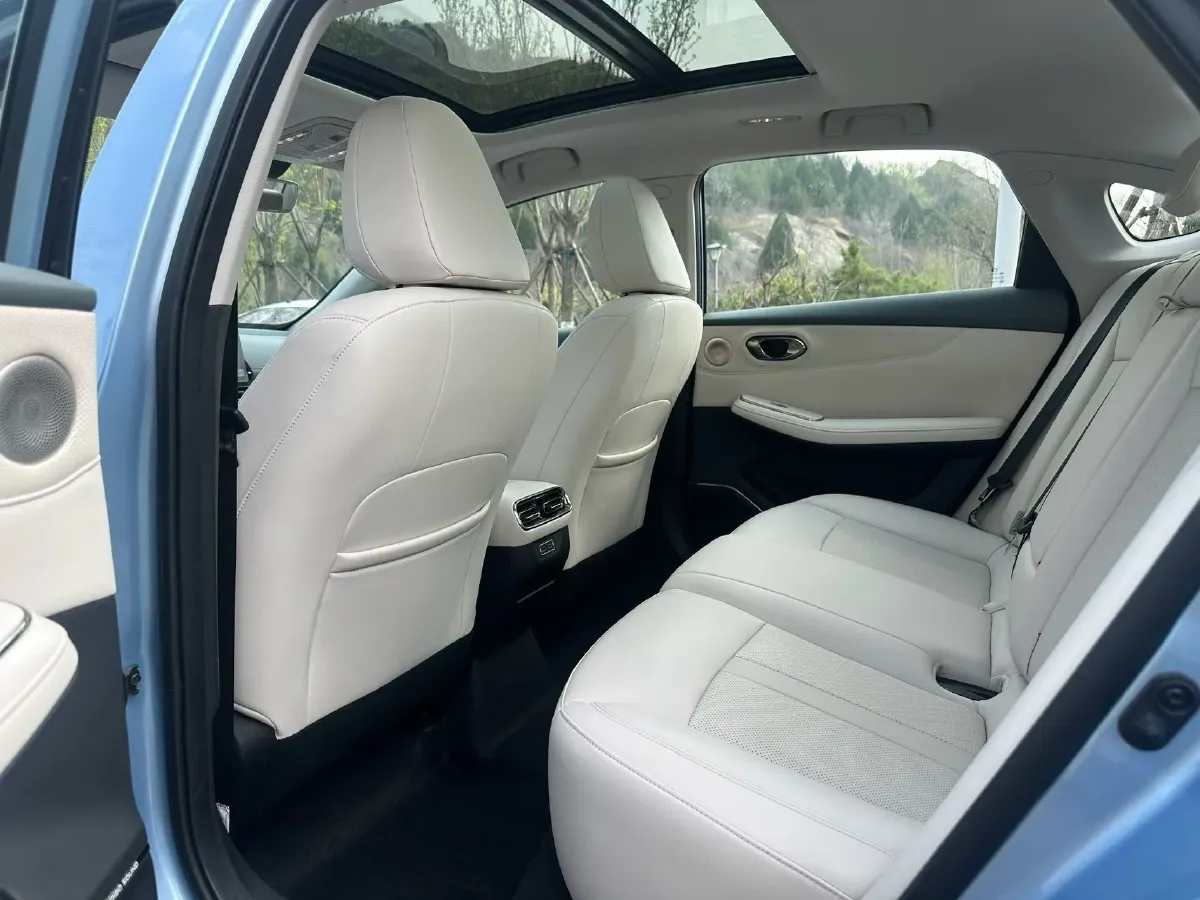 2024 Voyah ZhiYin BEV 77KWH,autocango,china used car exporter,china ev exporter,chinese used car exporter,chinese used ev exporter