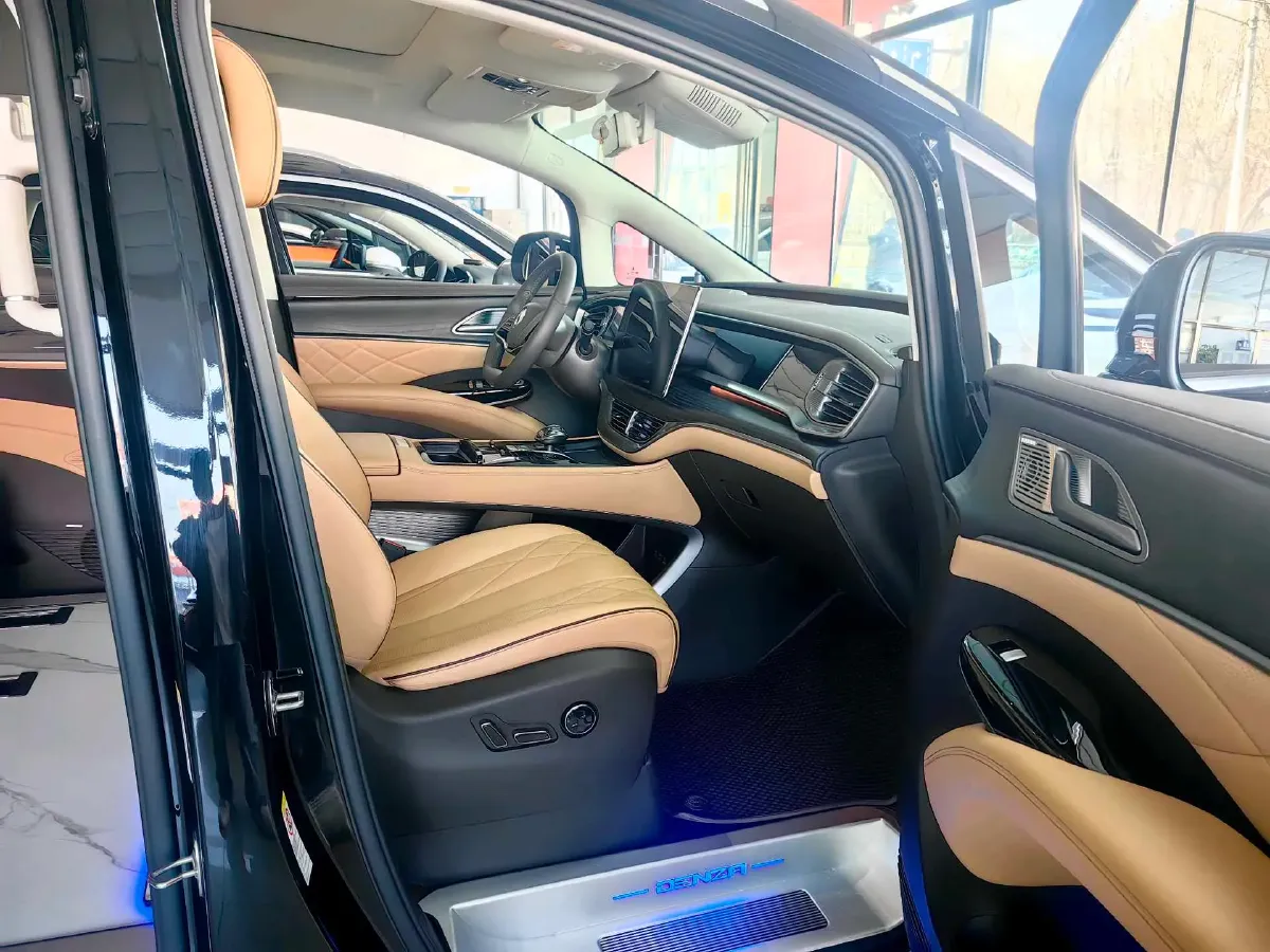 2024 Denza D9 1.5T 139HP L4 E-CVT PHEV 40KWH,autocango,china used car exporter,china ev exporter,chinese used car exporter,chinese used ev exporter