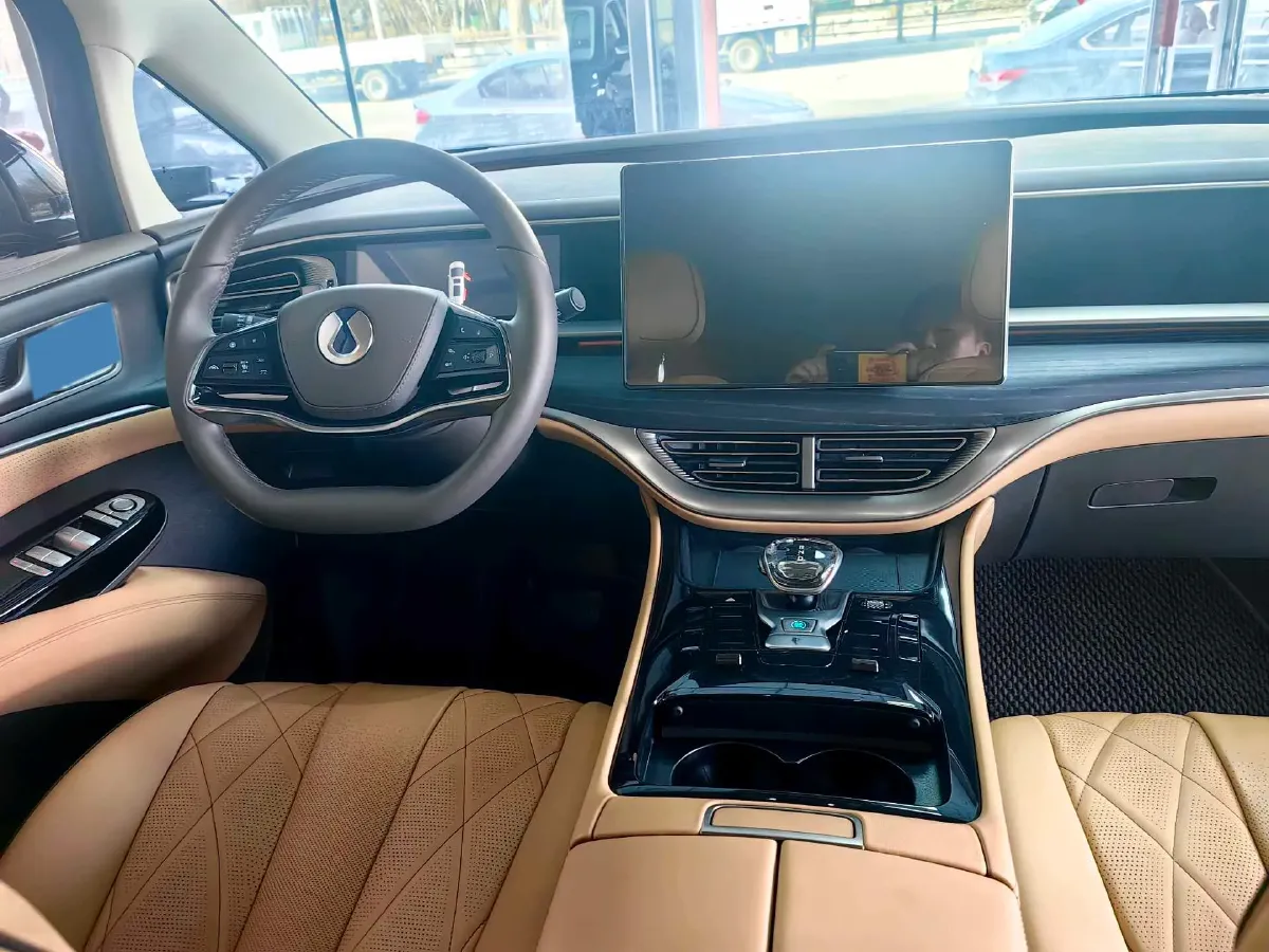 2024 Denza D9 1.5T 139HP L4 E-CVT PHEV 40KWH,autocango,china used car exporter,china ev exporter,chinese used car exporter,chinese used ev exporter