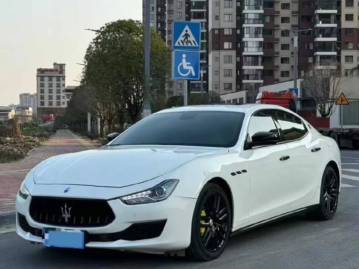 2018 Maserati Ghibli 3.0T 350HP V6 8AT,autocango,china used car exporter,china ev exporter,chinese used car exporter,chinese used ev exporter