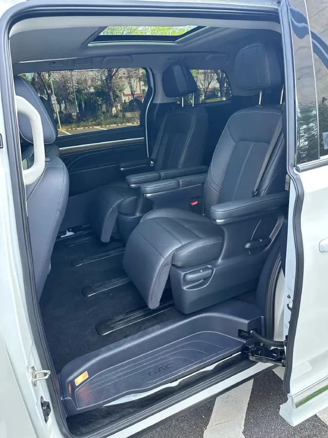 2023 GAC Trumpchi M8 2.0T 252HP L4 8AT,autocango,china used car exporter,china ev exporter,chinese used car exporter,chinese used ev exporter