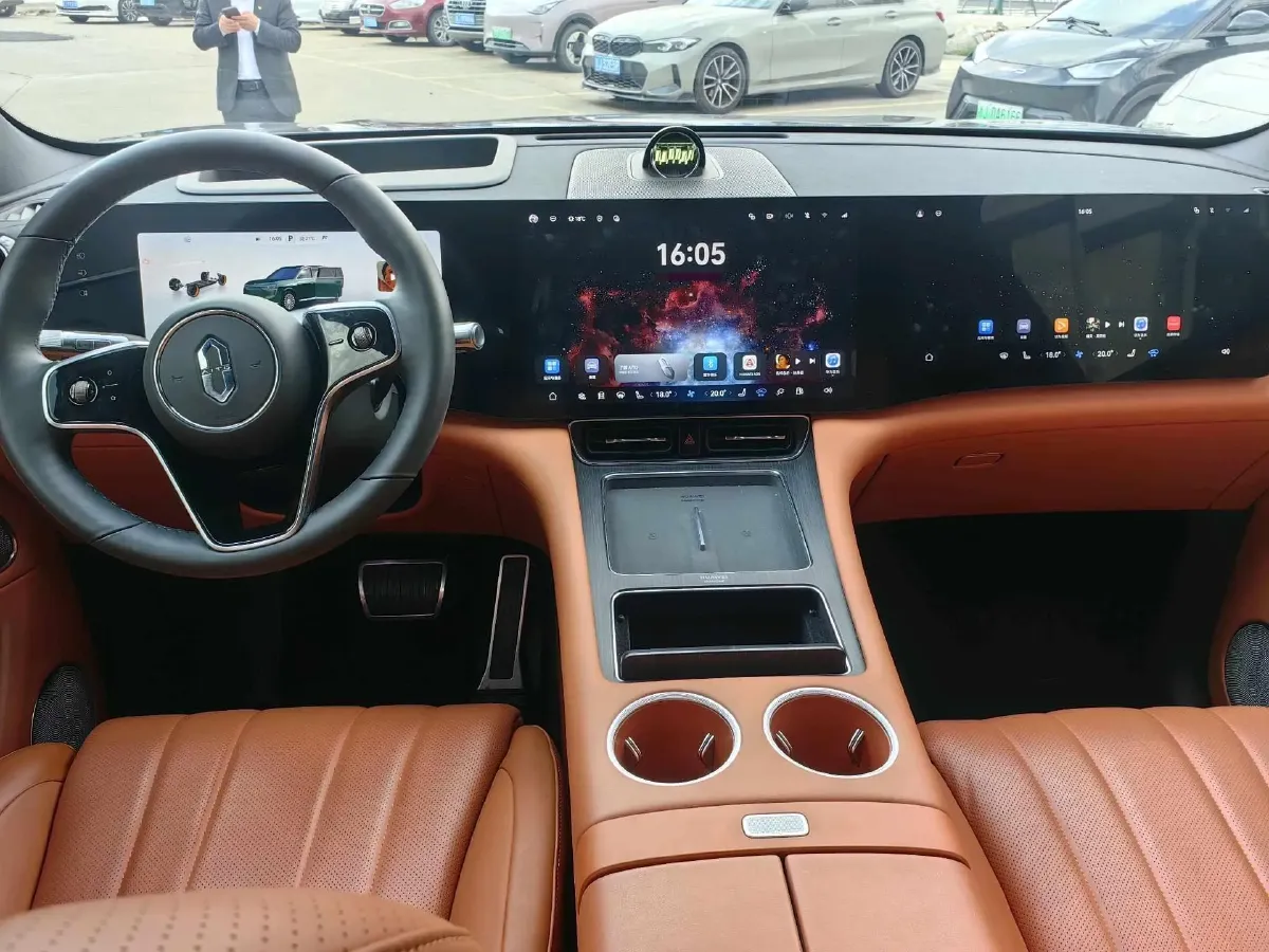 2025 AITO AITO M8 REEV 160HP REEV 53.4KWH,autocango,china used car exporter,china ev exporter,chinese used car exporter,chinese used ev exporter