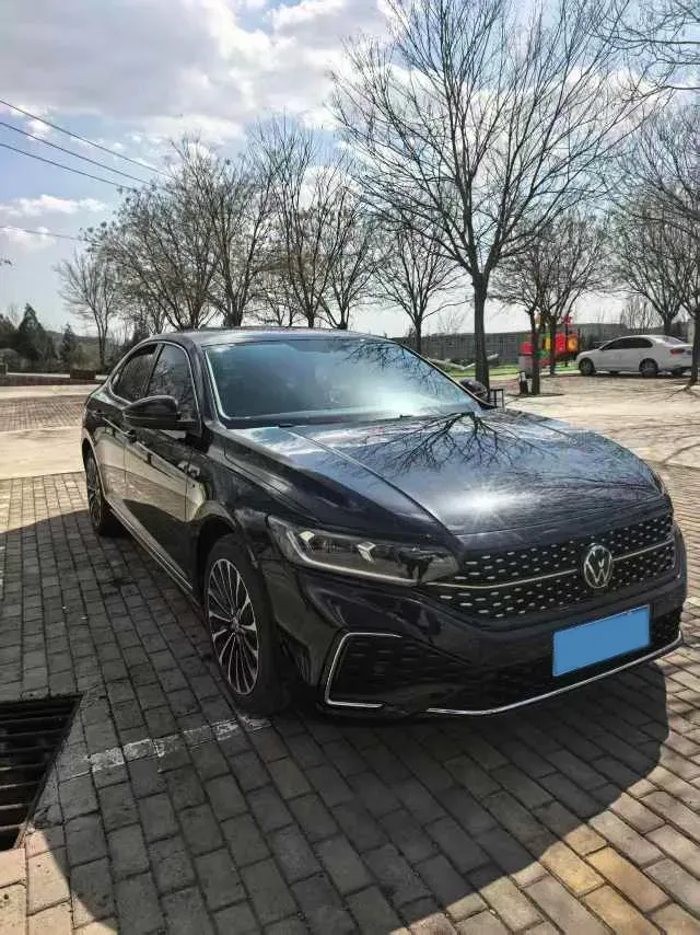 2023 Volkswagen Passat 2.0T 186HP L4 7DCT,autocango,china used car exporter,china ev exporter,chinese used car exporter,chinese used ev exporter