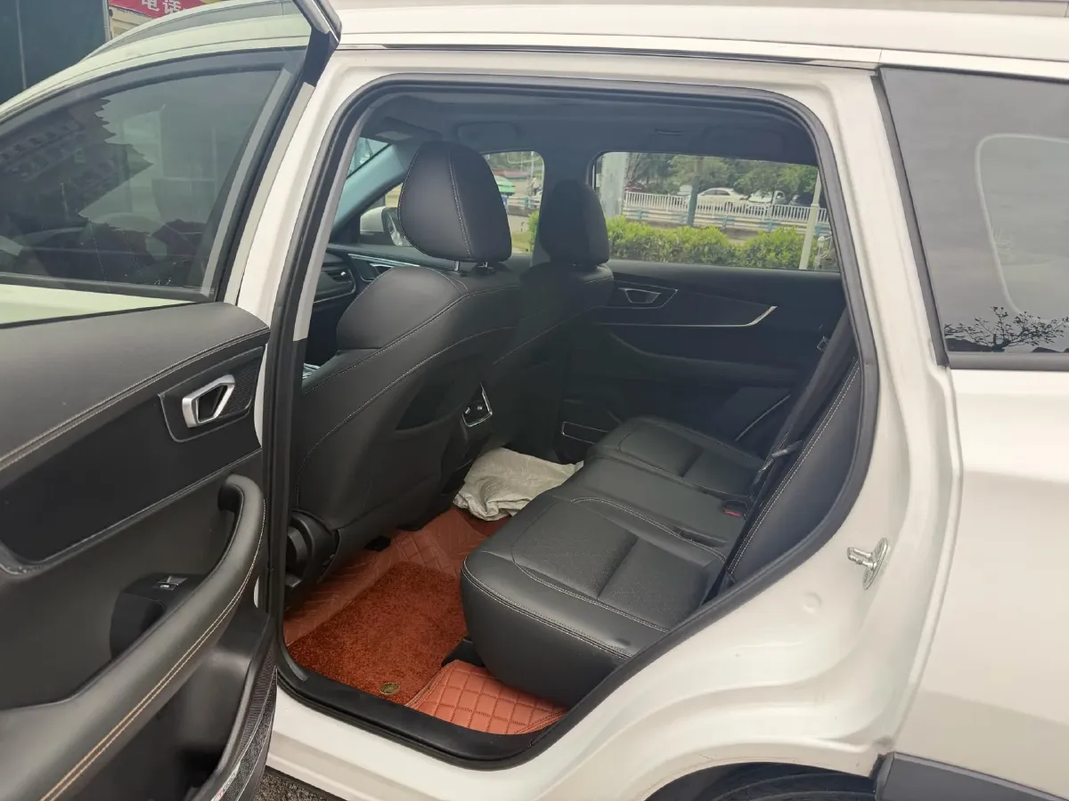 2020 Chery Tiggo 8 1.5T 156HP L4 6DCT,autocango,china used car exporter,china ev exporter,chinese used car exporter,chinese used ev exporter