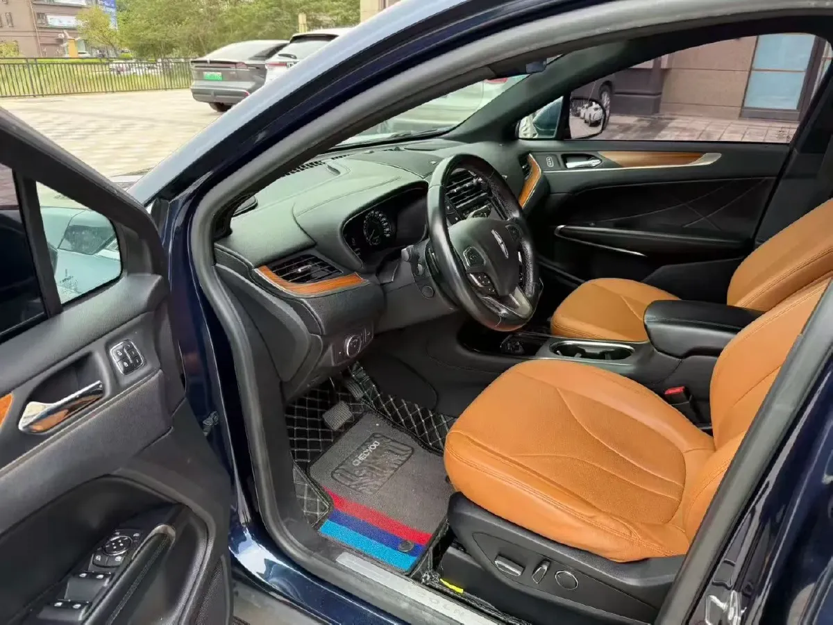 2017 Lincoln MKC 2.0T 203HP L4 6AT,autocango,china used car exporter,china ev exporter,chinese used car exporter,chinese used ev exporter