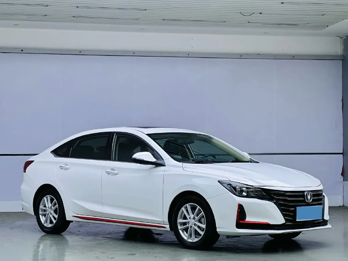 2021 ChangAn Raeton CC 1.5T 180HP L4 7DCT,autocango,china used car exporter,china ev exporter,chinese used car exporter,chinese used ev exporter