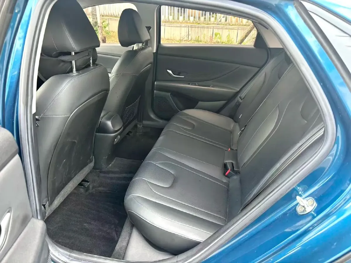 2021 Hyundai Elantra 1.5L 115HP L4 CVT,autocango,china used car exporter,china ev exporter,chinese used car exporter,chinese used ev exporter