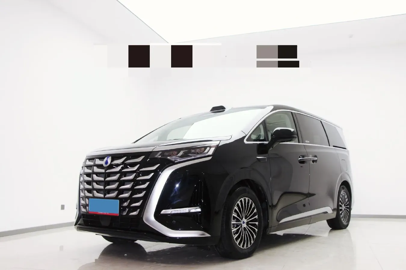 2025 Denza D9 1.5T 156HP L4 E-CVT PHEV 40KWH,autocango,china used car exporter,china ev exporter,chinese used car exporter,chinese used ev exporter