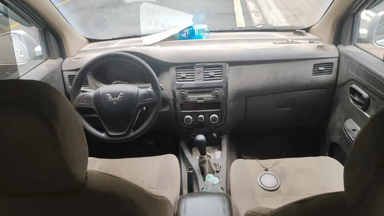 2018 WuLing RongGuang V 1.5L 112HP L4 5MT,autocango,china used car exporter,china ev exporter,chinese used car exporter,chinese used ev exporter