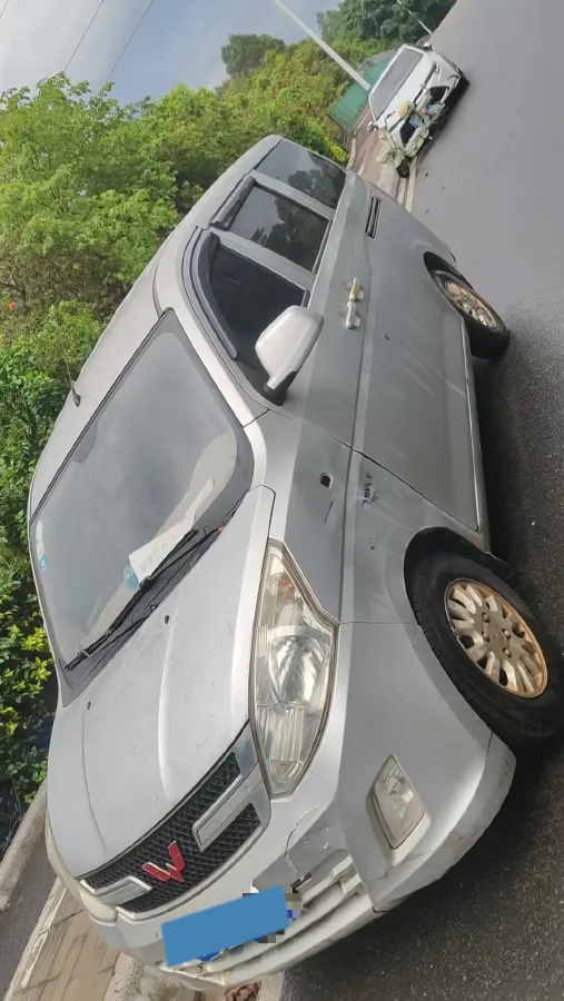 2018 WuLing RongGuang V 1.5L 112HP L4 5MT,autocango,china used car exporter,china ev exporter,chinese used car exporter,chinese used ev exporter