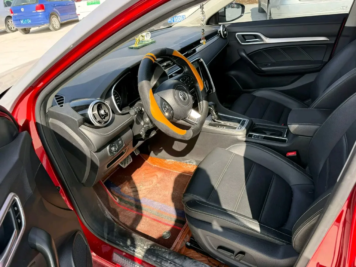 2019 MAXUS XinTu V80 2.5T 136HP L4 6AMT,autocango,china used car exporter,china ev exporter,chinese used car exporter,chinese used ev exporter