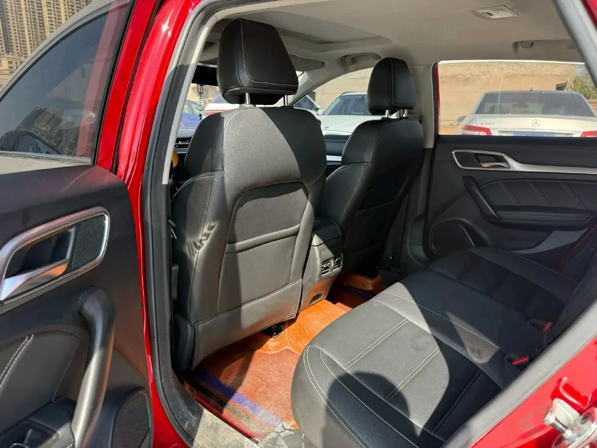 2019 MAXUS XinTu V80 2.5T 136HP L4 6AMT,autocango,china used car exporter,china ev exporter,chinese used car exporter,chinese used ev exporter