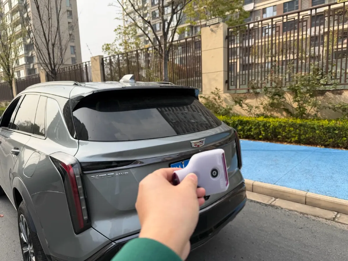 2025 Cadillac XT5 2.0T 237HP L4 9AT,autocango,china used car exporter,china ev exporter,chinese used car exporter,chinese used ev exporter