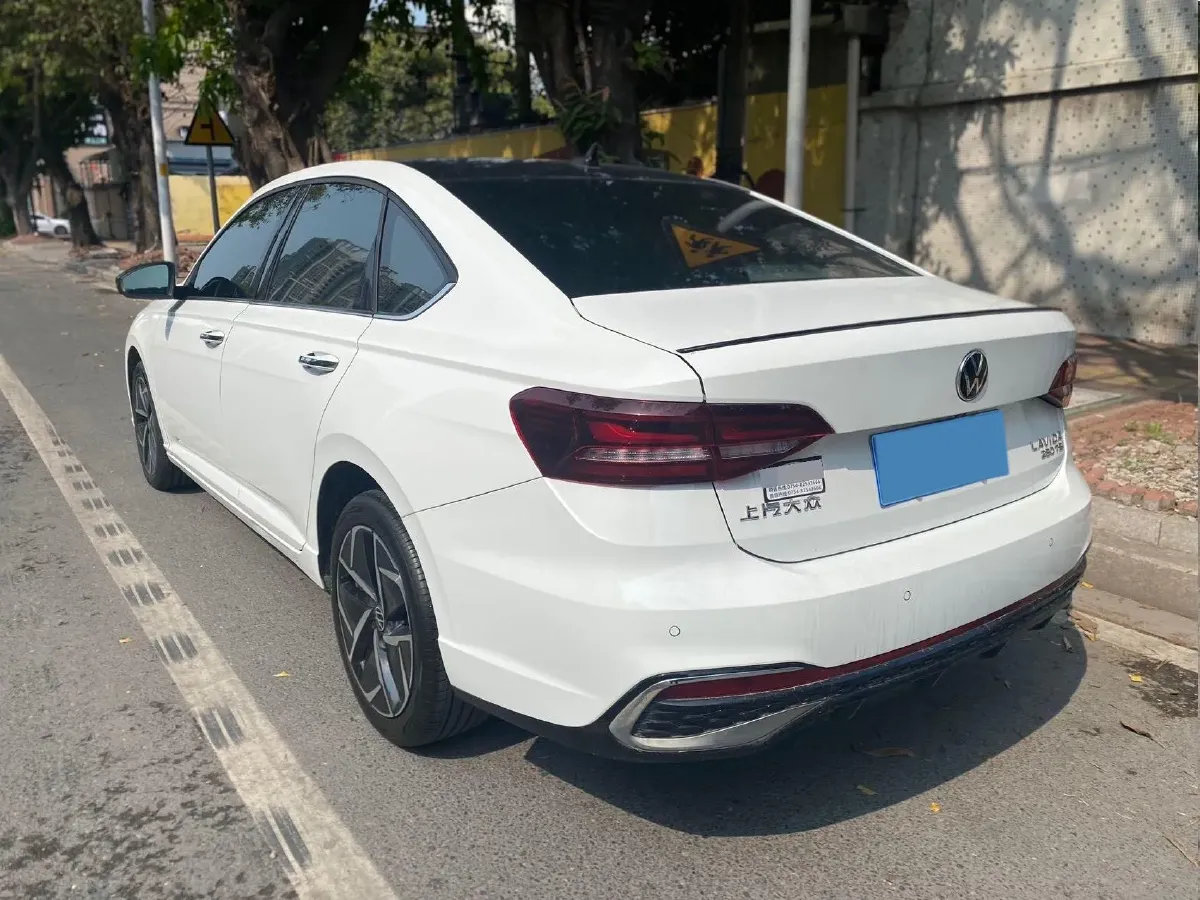 2023 Volkswagen Lavida 1.4T 150HP L4 7DCT,autocango,china used car exporter,china ev exporter,chinese used car exporter,chinese used ev exporter