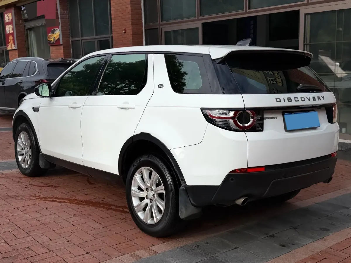 2019 Land Rover Discovery Sport 2.0T 200HP L4 9AT,autocango,china used car exporter,china ev exporter,chinese used car exporter,chinese used ev exporter