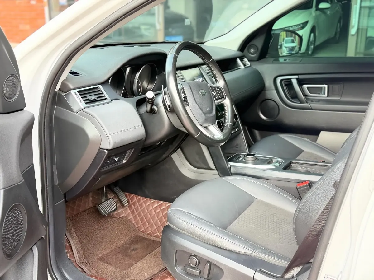 2019 Land Rover Discovery Sport 2.0T 200HP L4 9AT,autocango,china used car exporter,china ev exporter,chinese used car exporter,chinese used ev exporter