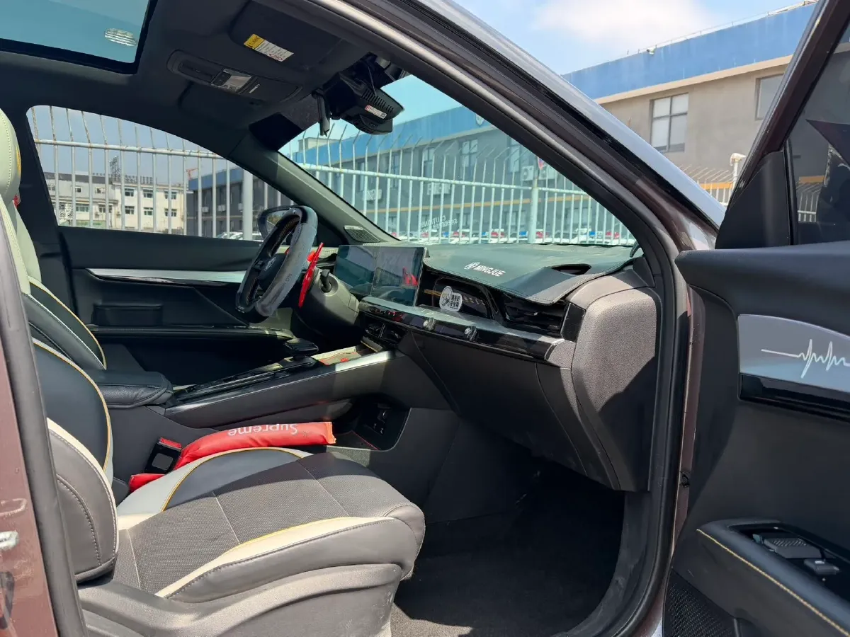 2022 MG 5 Scorpio 1.5T 181HP L4 7DCT,autocango,china used car exporter,china ev exporter,chinese used car exporter,chinese used ev exporter