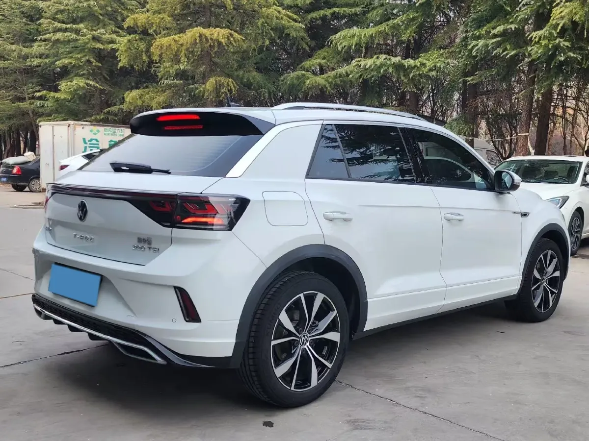 2023 Volkswagen T-Roc 1.5T 160HP L4 7DCT,autocango,china used car exporter,china ev exporter,chinese used car exporter,chinese used ev exporter