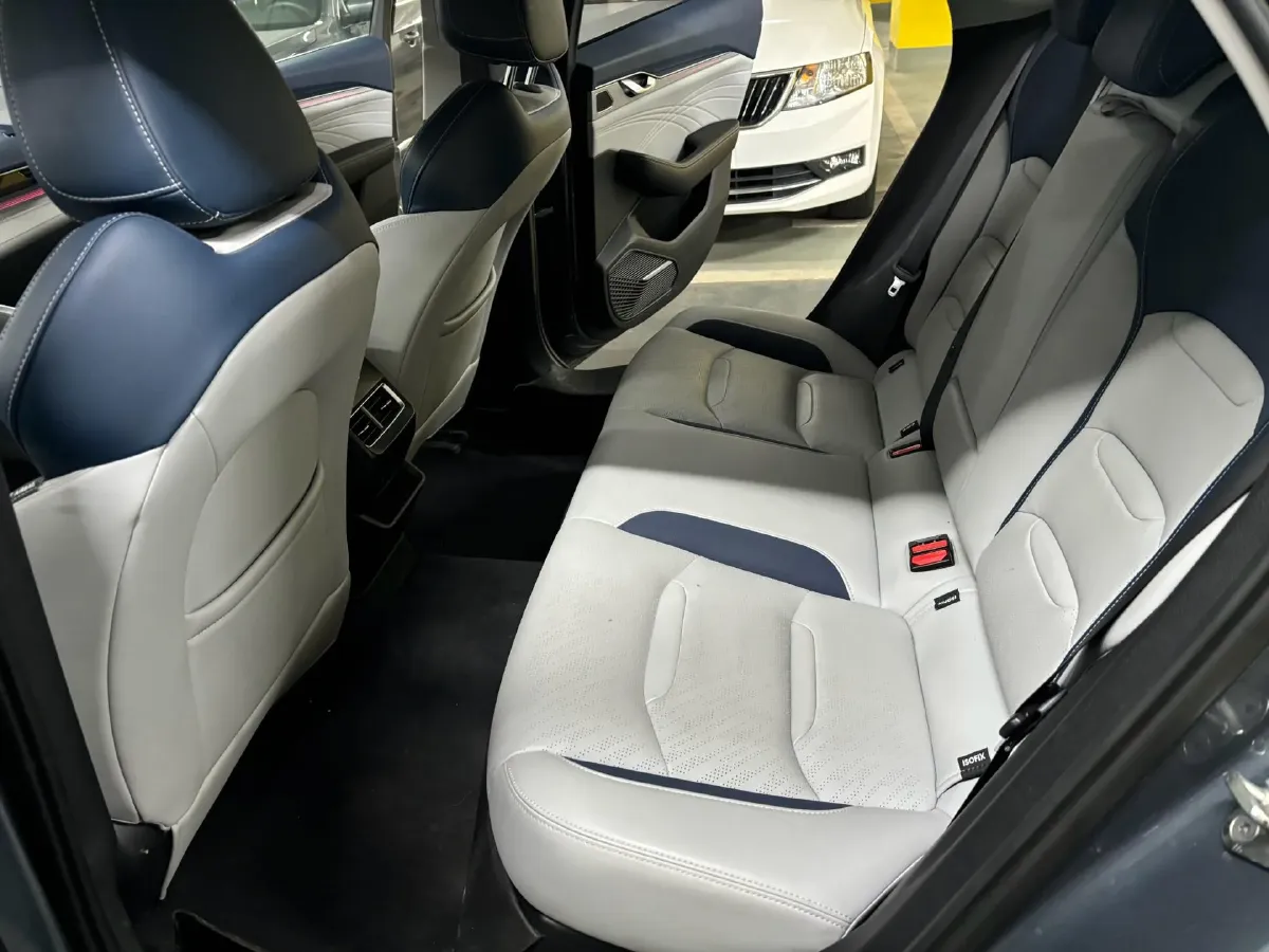 2021 Geely Preface 2.0T 190HP L4 7DCT,autocango,china used car exporter,china ev exporter,chinese used car exporter,chinese used ev exporter