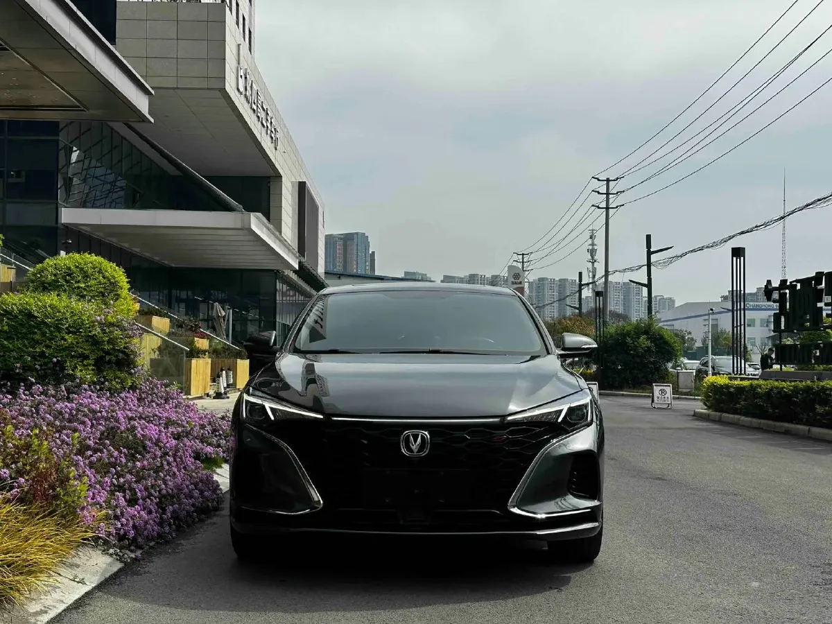 2021 ChangAn Eado 1.4T 160HP L4 7DCT,autocango,china used car exporter,china ev exporter,chinese used car exporter,chinese used ev exporter