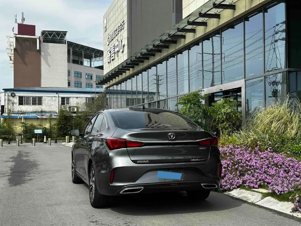 2021 ChangAn Eado 1.4T 160HP L4 7DCT,autocango,china used car exporter,china ev exporter,chinese used car exporter,chinese used ev exporter