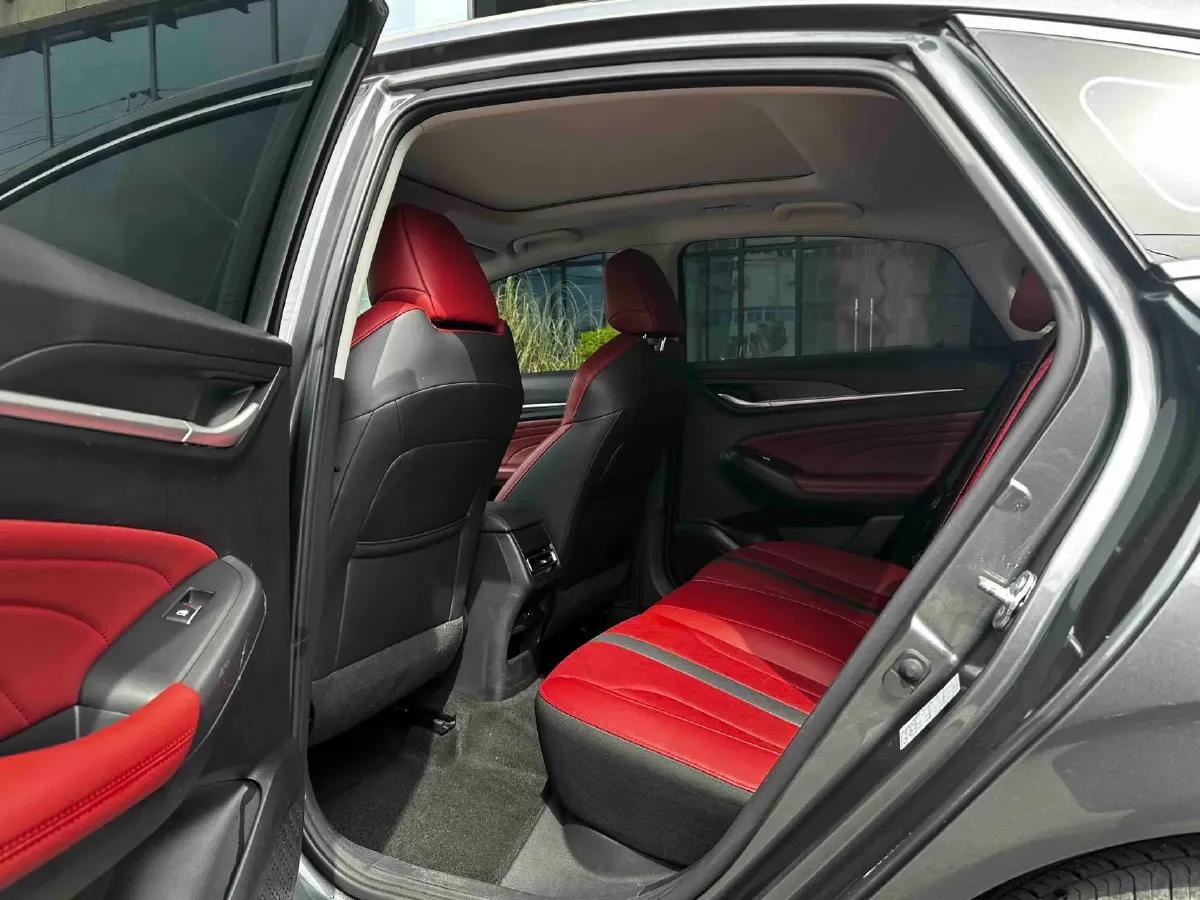 2021 ChangAn Eado 1.4T 160HP L4 7DCT,autocango,china used car exporter,china ev exporter,chinese used car exporter,chinese used ev exporter