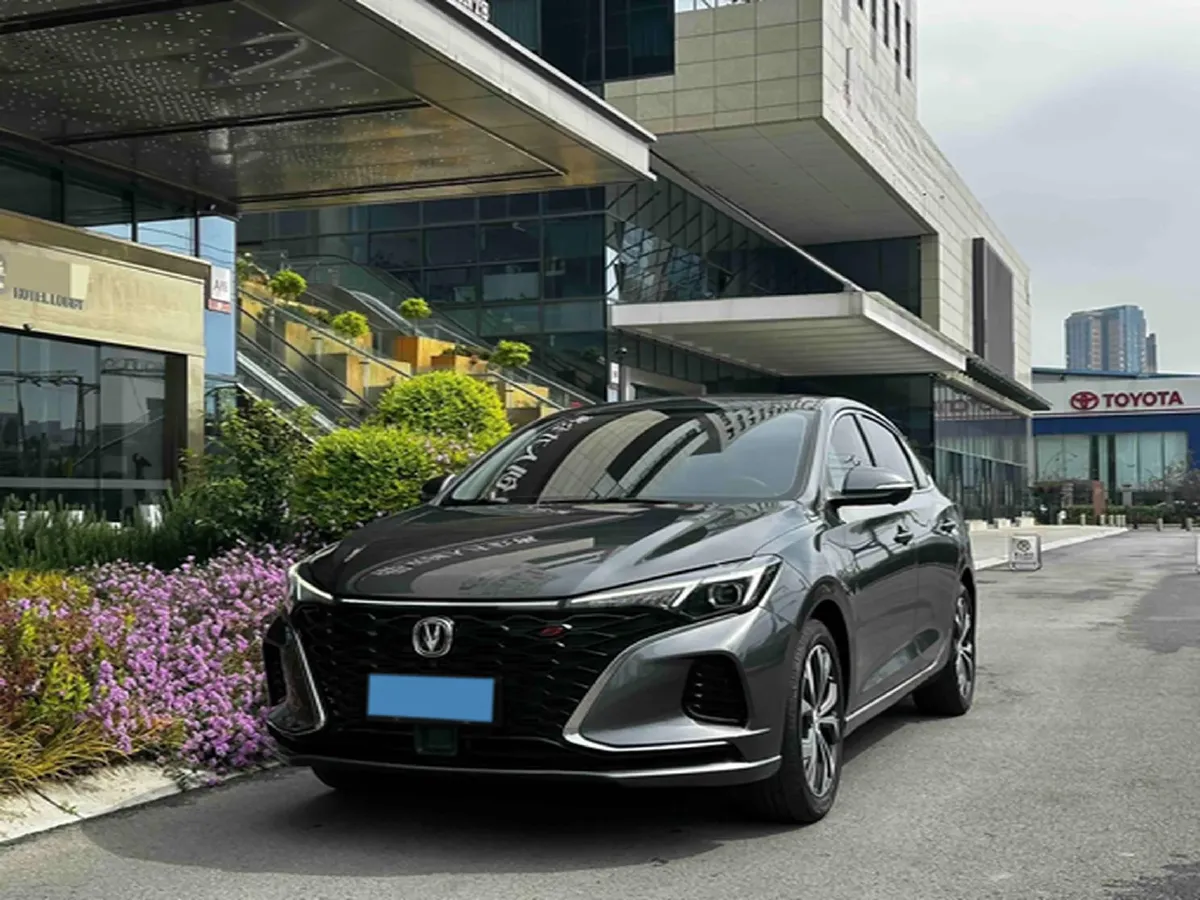 2021 ChangAn Eado 1.4T 160HP L4 7DCT,autocango,china used car exporter,china ev exporter,chinese used car exporter,chinese used ev exporter