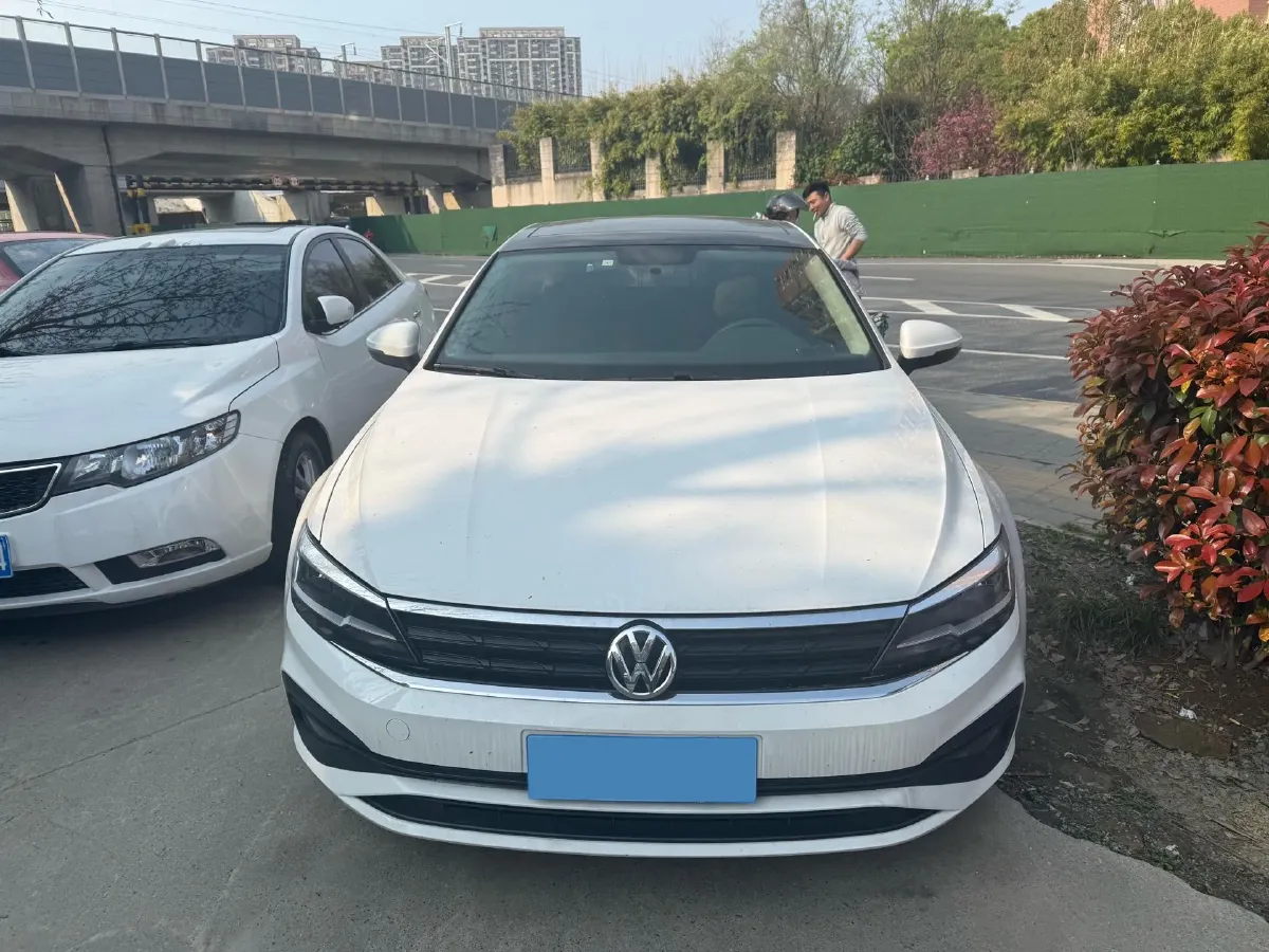 2019 Volkswagen T-Cross 1.4T 150HP L4 7DCT,autocango,china used car exporter,china ev exporter,chinese used car exporter,chinese used ev exporter