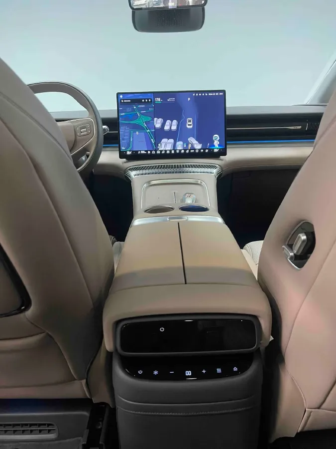 2025 Xpeng X9 BEV,autocango,china used car exporter,china ev exporter,chinese used car exporter,chinese used ev exporter