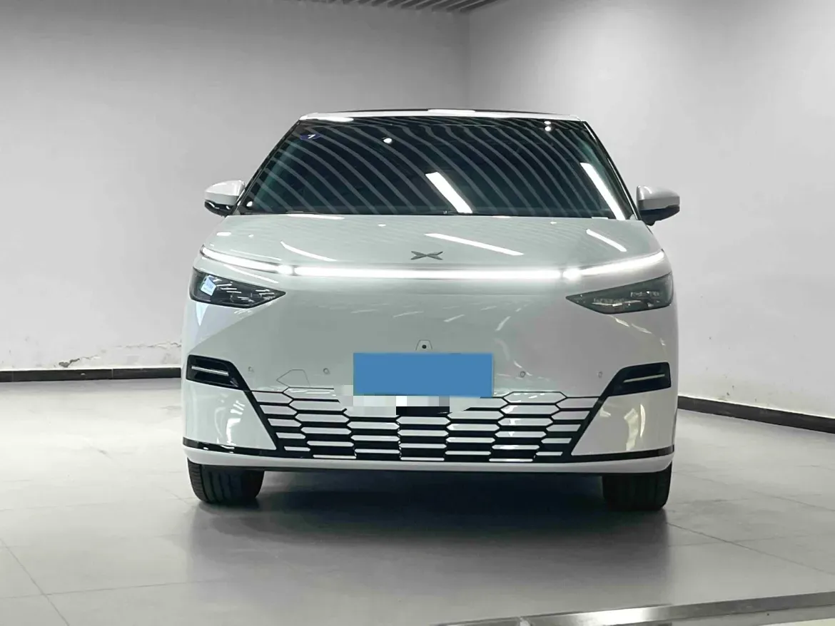 2025 Xpeng X9 BEV,autocango,china used car exporter,china ev exporter,chinese used car exporter,chinese used ev exporter