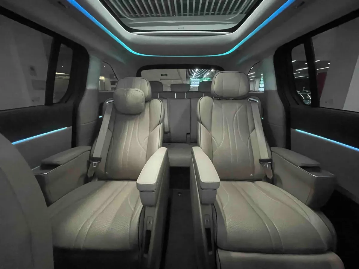 2025 Xpeng X9 BEV,autocango,china used car exporter,china ev exporter,chinese used car exporter,chinese used ev exporter