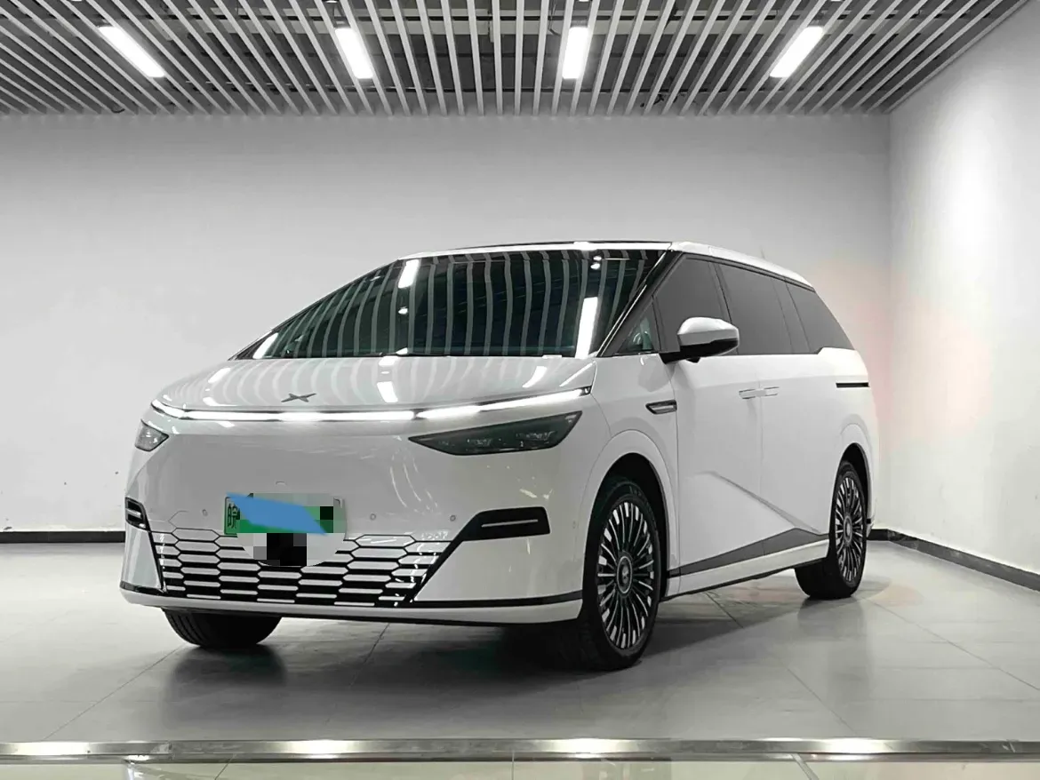 2025 Xpeng X9 BEV,autocango,china used car exporter,china ev exporter,chinese used car exporter,chinese used ev exporter