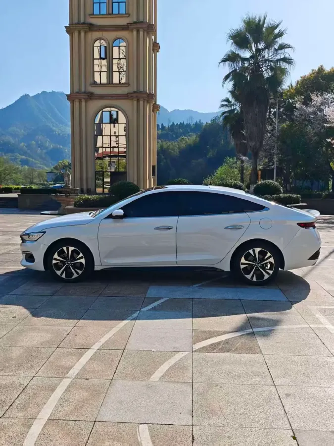 2021 Hyundai La Festa 1.6T 204HP L4 7DCT,autocango,china used car exporter,china ev exporter,chinese used car exporter,chinese used ev exporter