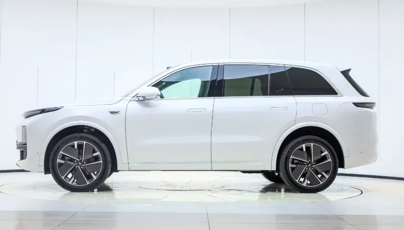 2025 Li L8 Range Extended 154HP REEV,autocango,china used car exporter,china ev exporter,chinese used car exporter,chinese used ev exporter