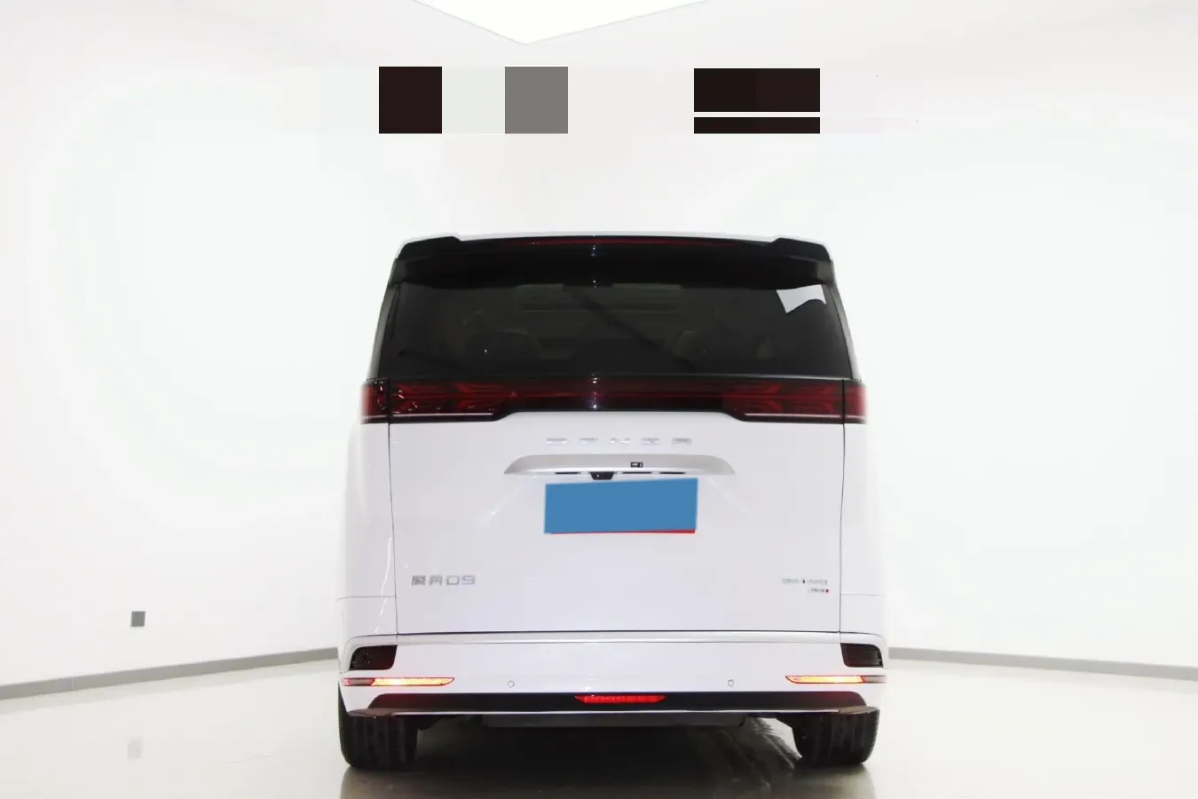 2025 Denza D9 1.5T 156HP L4 E-CVT PHEV 40KWH,autocango,china used car exporter,china ev exporter,chinese used car exporter,chinese used ev exporter